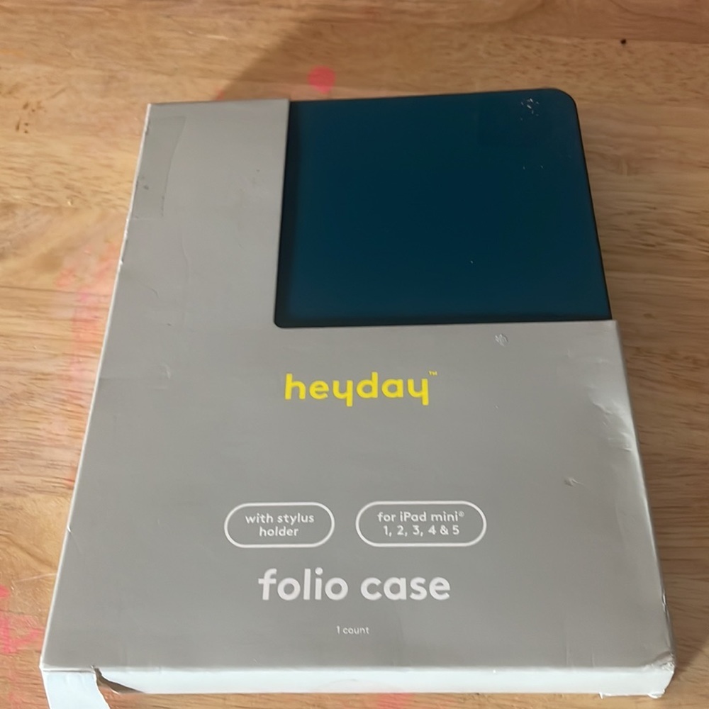 New Heyday Folio Case for  iPod Mini 1,2,3,4 & 5